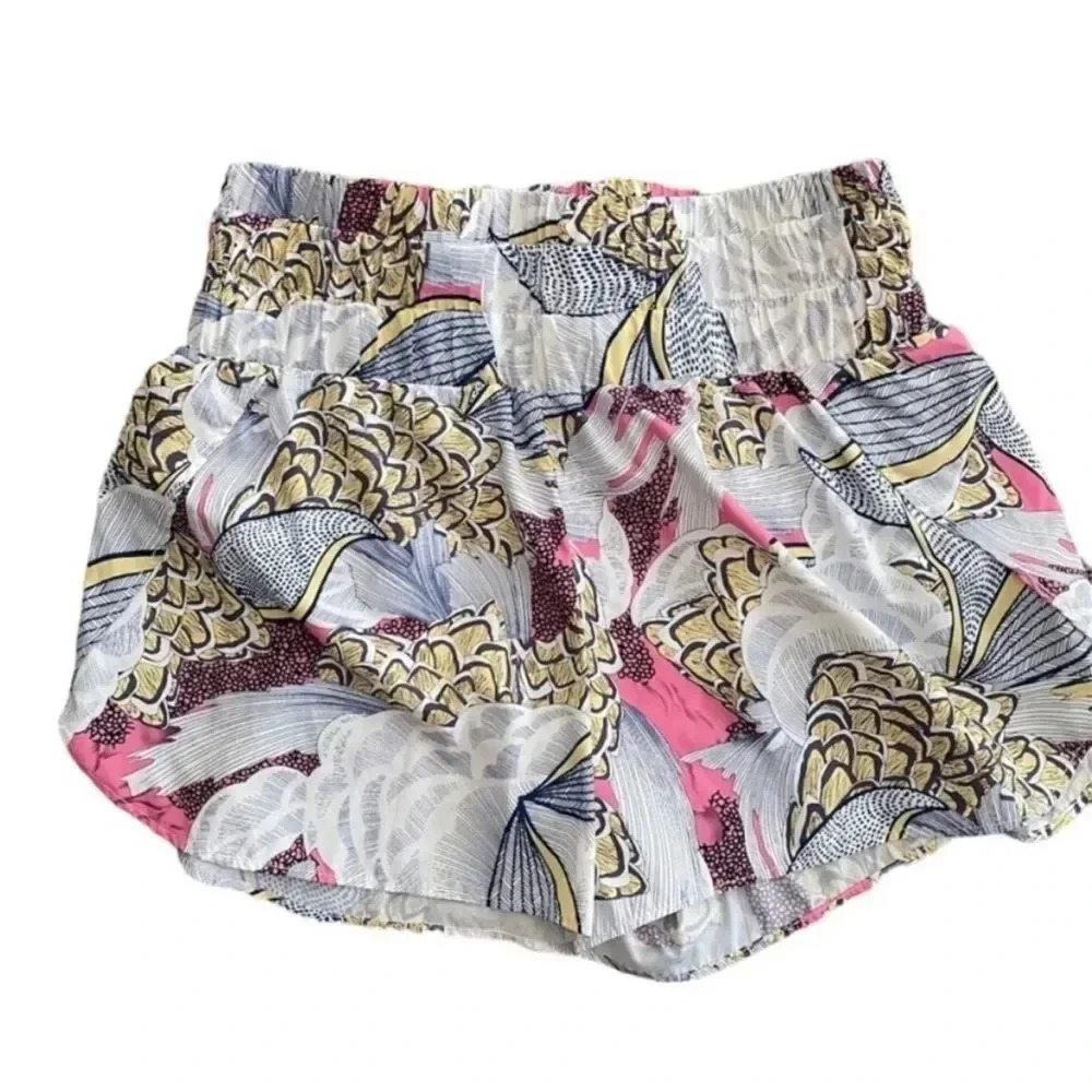 NWT TCEC Smocked Athletic Shorts Sz M